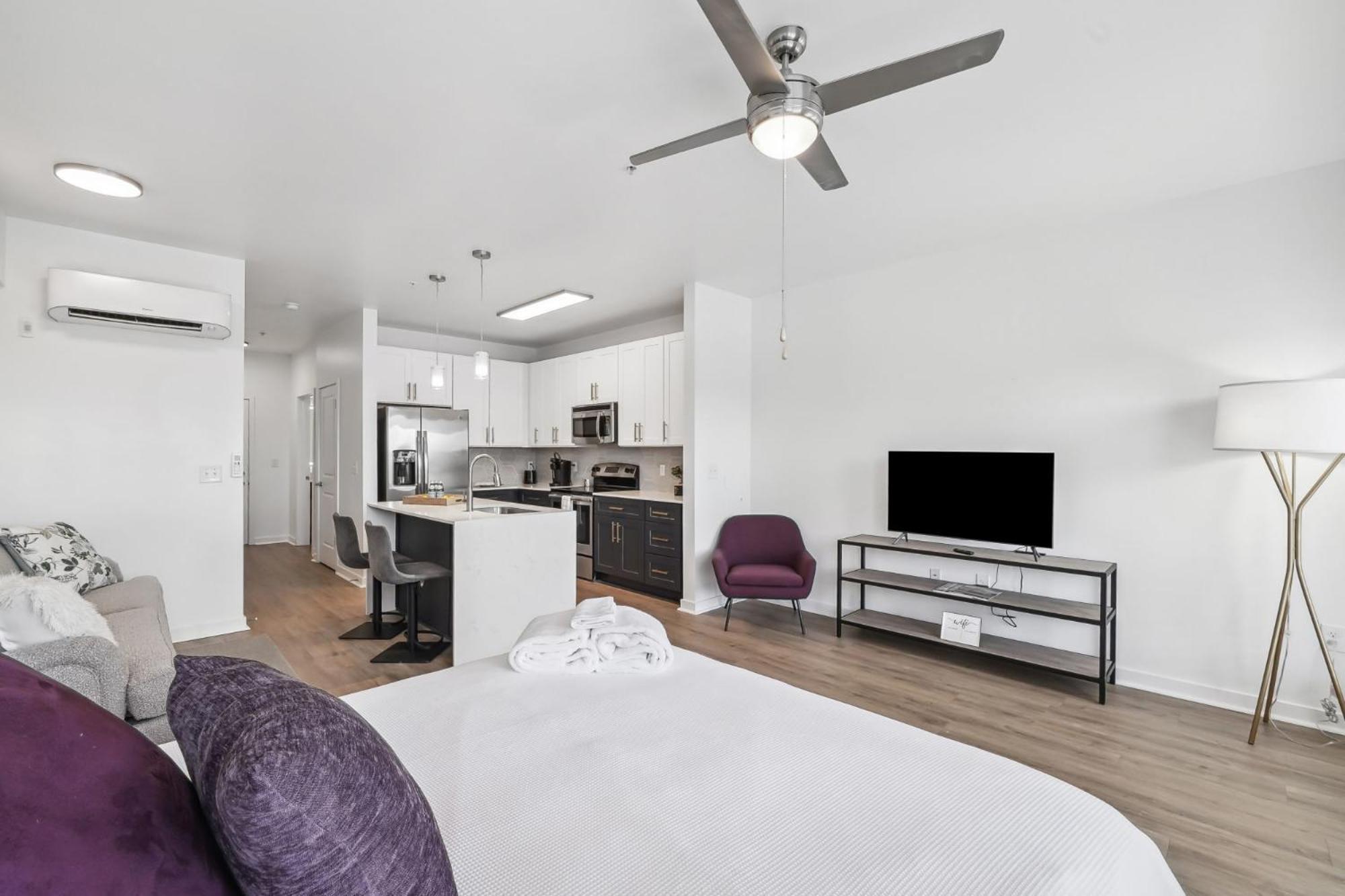 Premium Apartments And Studios At Midtown 205 In ชาร์ล็อต ภายนอก รูปภาพ