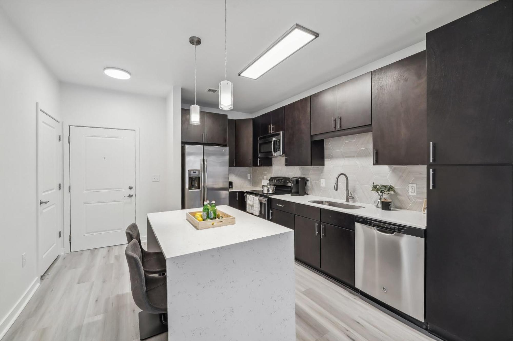 Premium Apartments And Studios At Midtown 205 In ชาร์ล็อต ภายนอก รูปภาพ