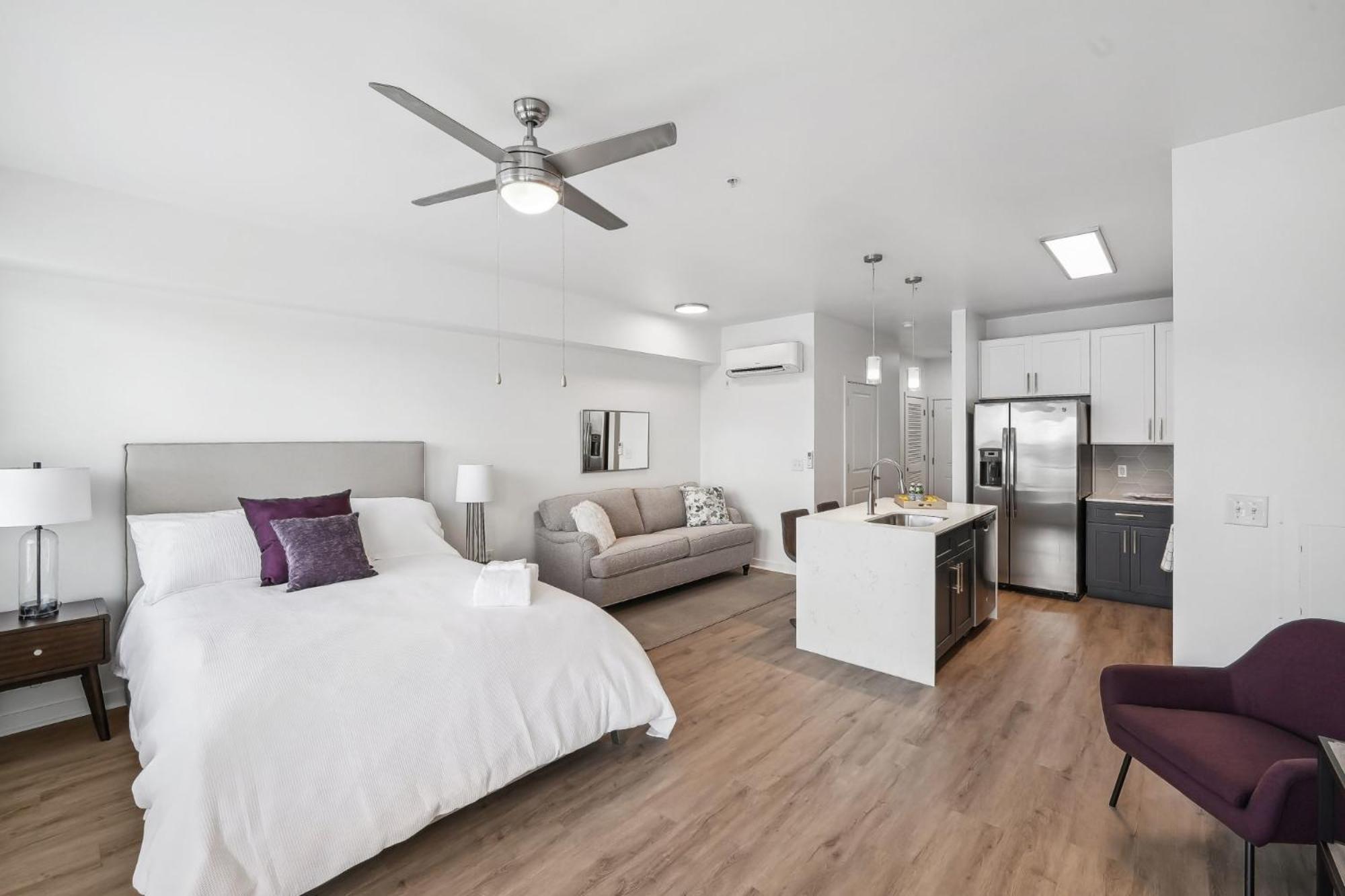 Premium Apartments And Studios At Midtown 205 In ชาร์ล็อต ภายนอก รูปภาพ